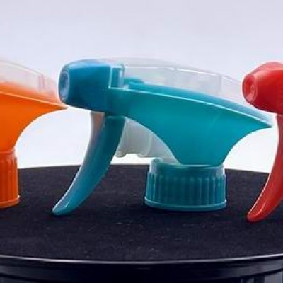 All plastic store trigger sprayer
